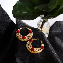 Load image into Gallery viewer, Gold Hoops - Swirled and Chunky with Roses - 3.5 Inches
