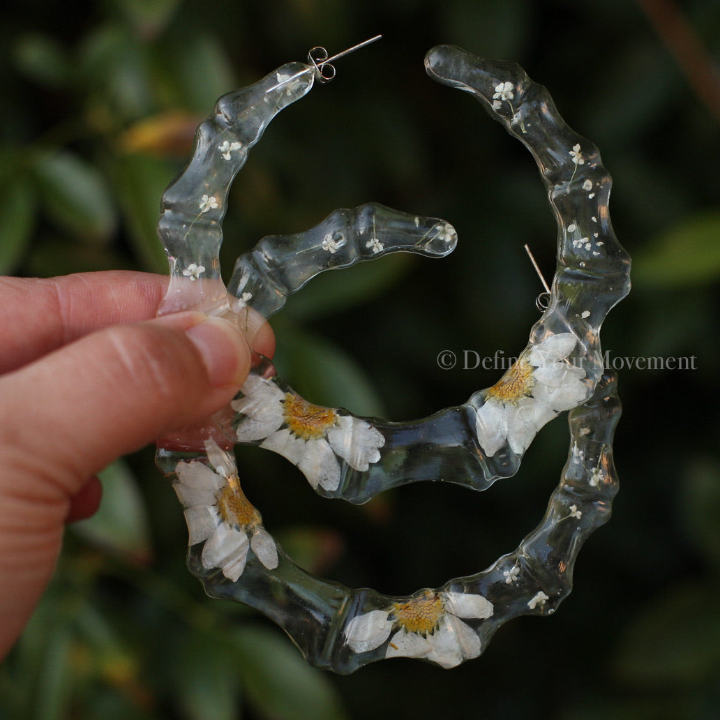 Floral Resin Hoops - White Daisy